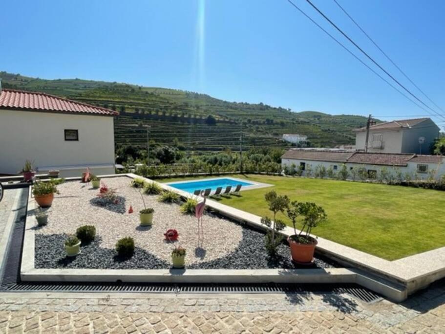 Villa Avec Piscine Dans La Region Du Douro Loureiro  Exteriör bild